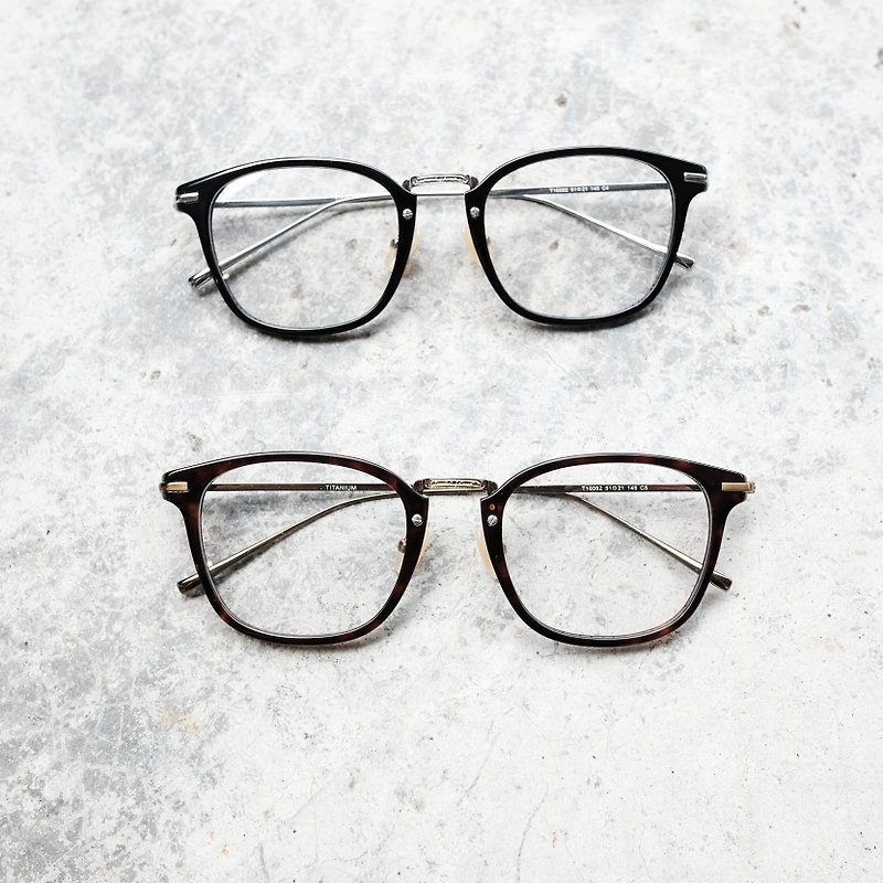 【目目商行】日本复古方框 中金大框 黑色 玳瑁 眼镜 镜框 钛金属 - 眼镜/眼镜框 - 其他金属 多色