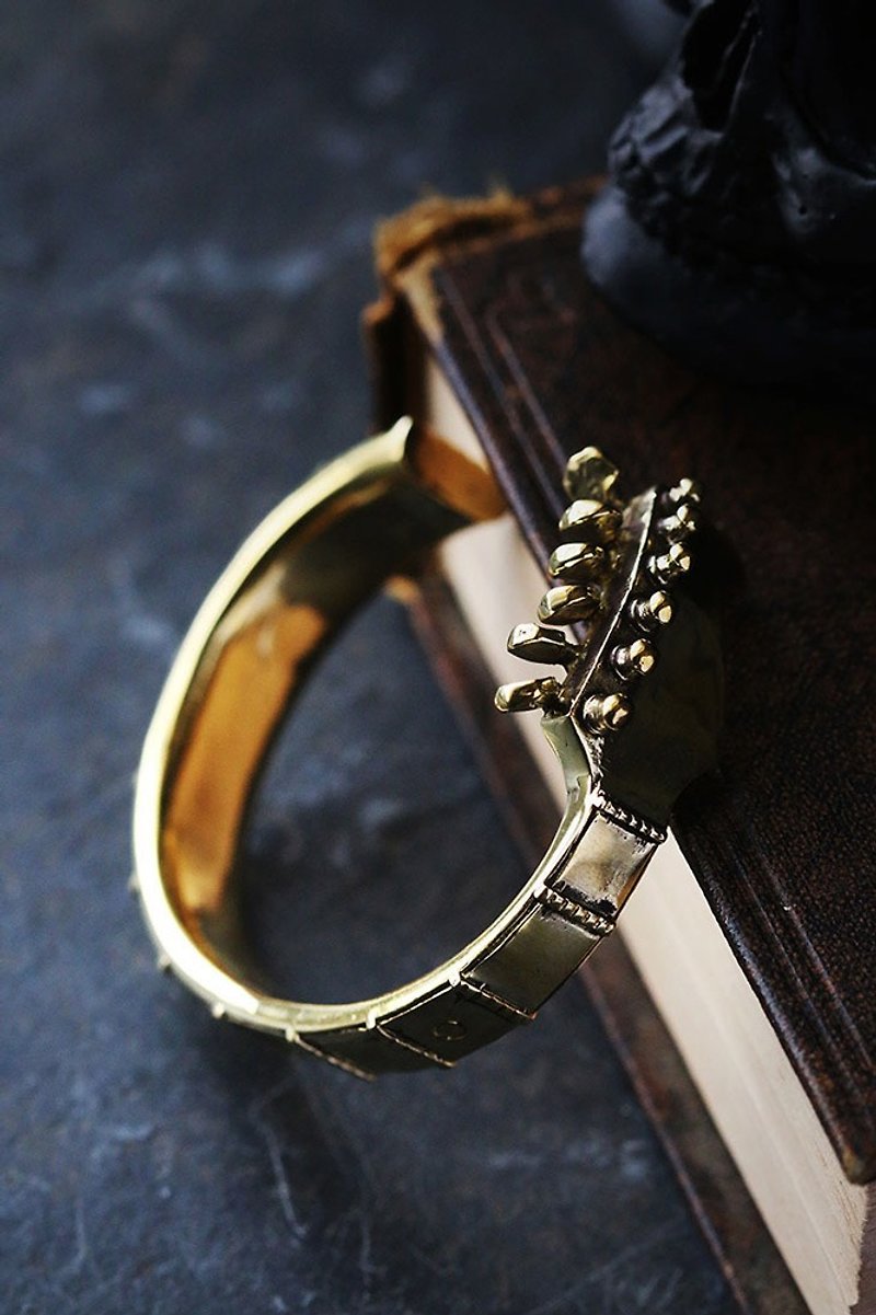 The guitar cuff bracelet - 手链/手环 - 其他金属 金色