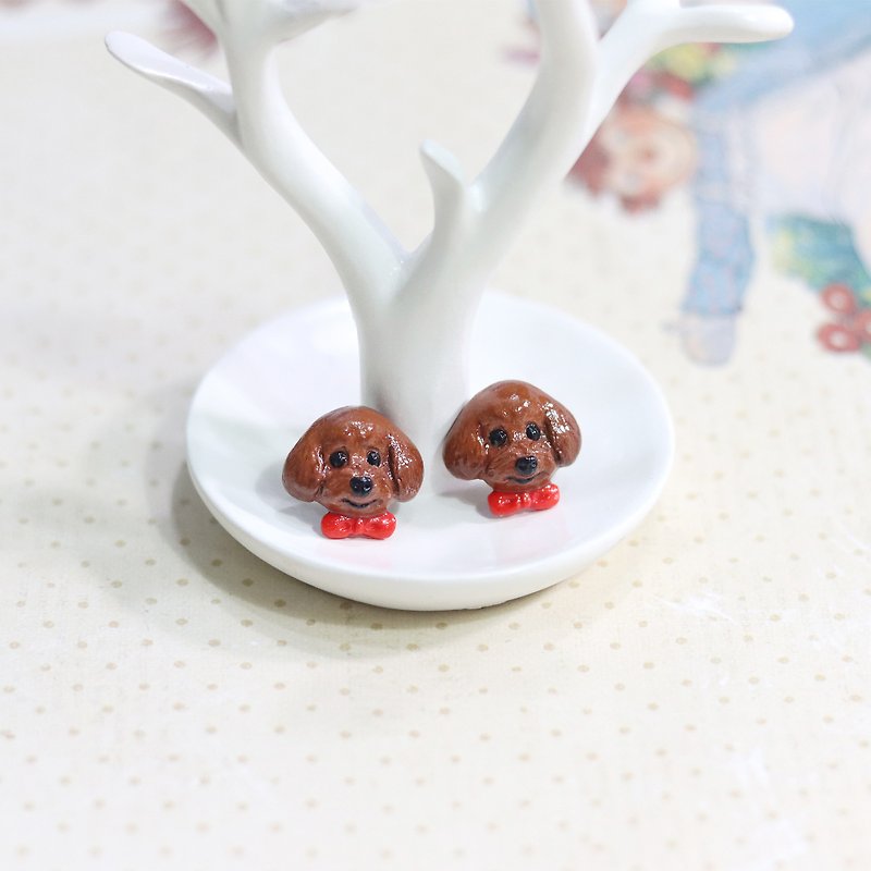 Brown Toy Poodle dog Earrings with red ribbon, Dog Stud Earrings - 耳环/耳夹 - 粘土 咖啡色