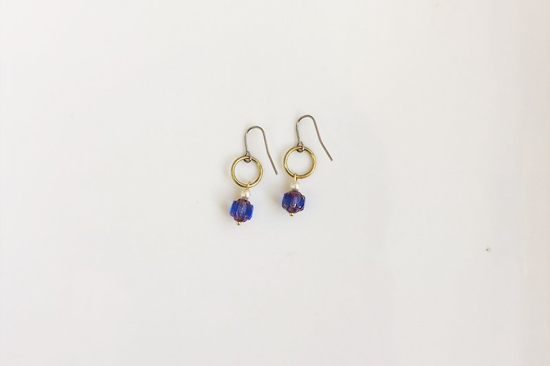 绮丽之紫 黄铜造型耳环 - 耳环/耳夹 - 宝石 紫色