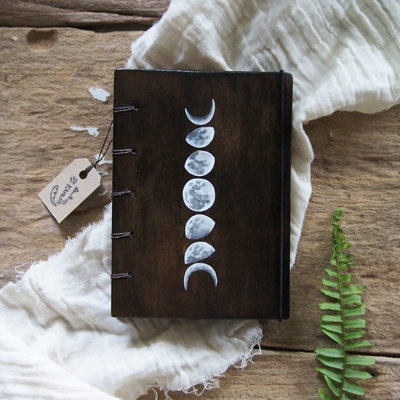 White Moon Burnswood cover, notebook handmade notebook diary handmade wood  筆記本 - 笔记本/手帐 - 纸 黑色