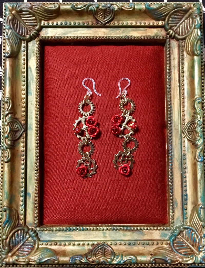 歯車と赤バラのピアス 3 - 耳环/耳夹 - 其他金属 金色