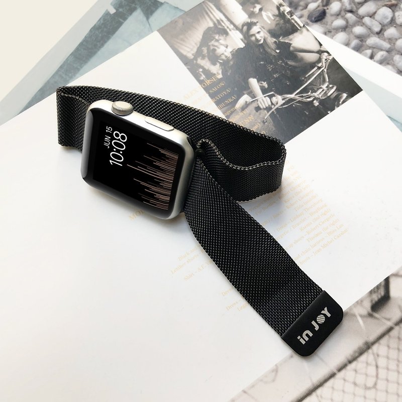 【定制化礼物】情人礼物 订制英文名 Apple Watch 磁吸不锈钢表带 - 表带 - 其他金属 黑色