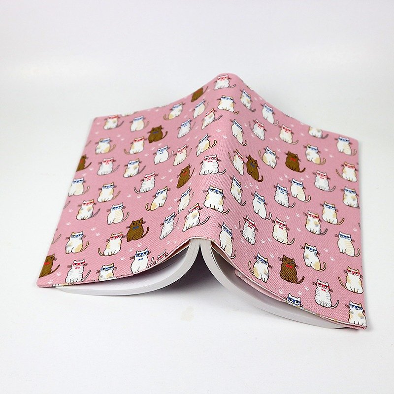 妈妈手册 布书套 布书衣 - 眼镜 猫 - 笔记本/手帐 - 棉．麻 粉红色