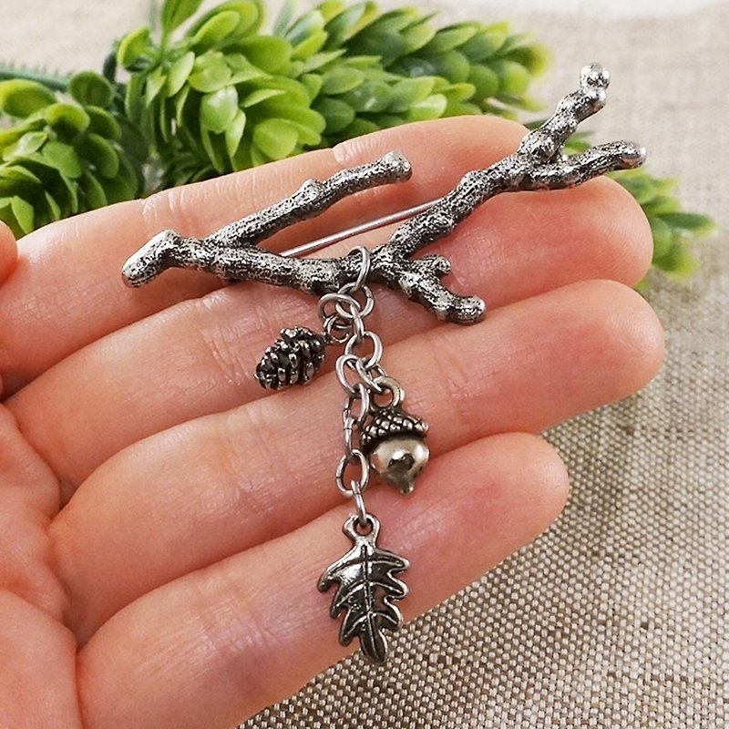 Silver Branch Forest Pin Brooch Acorn Oak Leaf Pine Cone Brooch Jewelry Gift - 胸针 - 其他金属 银色
