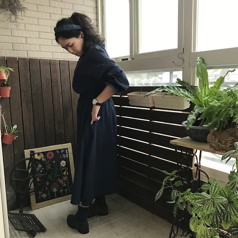 【洋装 04】圆领澎澎长袖洋装 - 洋装/连衣裙 - 棉．麻 蓝色