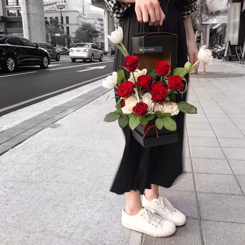 floraflower - 鲜花礼盒 情人节花束 礼盒 圣诞花束 求婚 - 干燥花/捧花 - 植物．花 红色