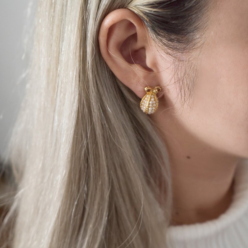 1980年代 Joan Rivers 珍珠沙皇彩蛋针式耳环 - 耳环/耳夹 - 珍珠 金色