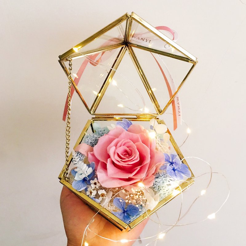 钻石玻璃宝盒 戒台 求婚 情人节 纪念日 结婚礼物 伴娘礼物 送礼 - 干燥花/捧花 - 植物．花 粉红色