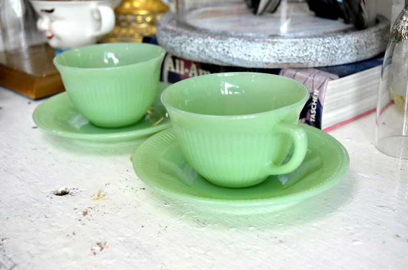 FIRE KING 翡翠半透玻璃茶杯 60s古董品Jadeite Glasses Tea Cup - 茶具/茶杯 - 玻璃 绿色