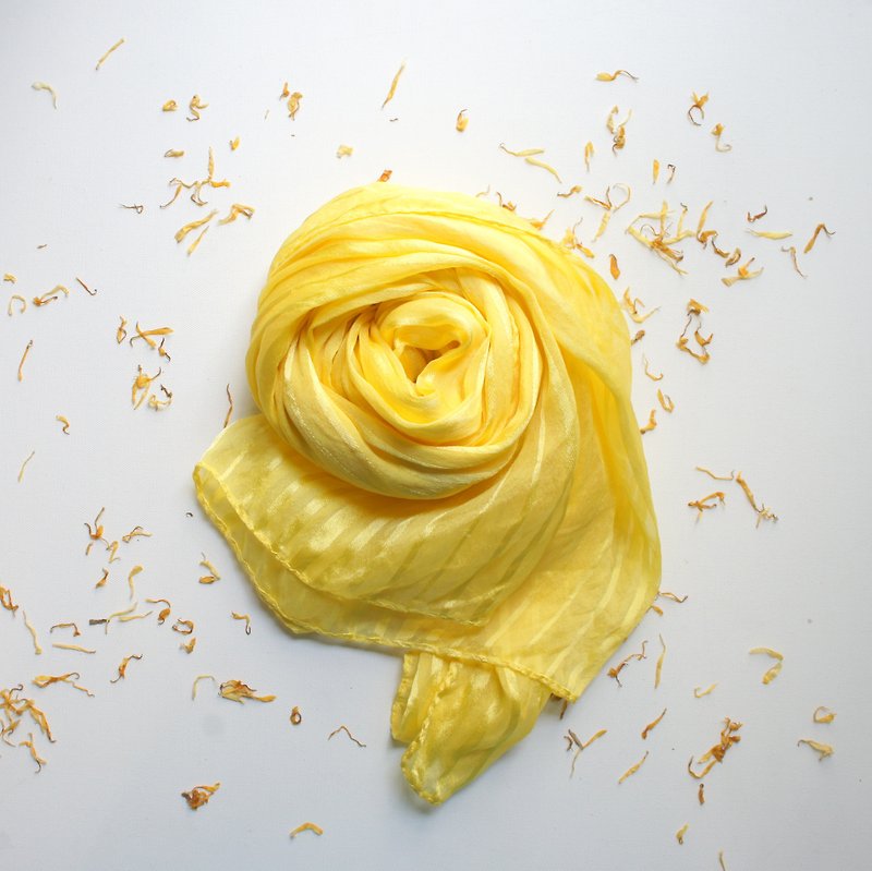 植物染丝巾-耀日 - 丝巾 - 丝．绢 黄色