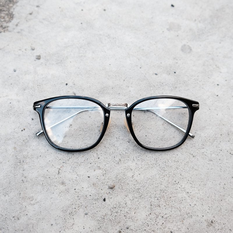 【目目商行】日本复古 中金大框 黑色 眼镜 镜框 钛金属  - 眼镜/眼镜框 - 其他材质 黑色
