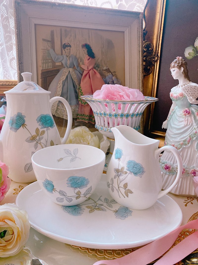 英国骨瓷Wedgwood Ice Rose冰玫瑰奶壶糖碗两件组库存新品已停产 - 茶具/茶杯 - 瓷 蓝色
