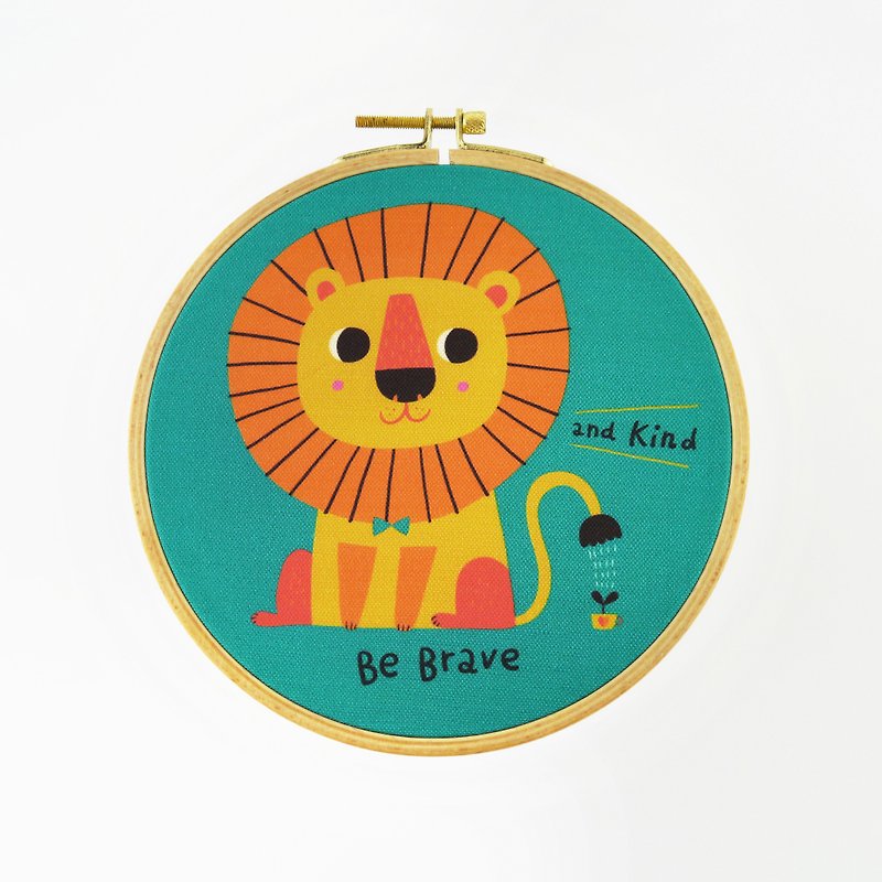 Be Brave And Kind The Little Lion 勇敢善良的狮子复制画刺绣框 - 摆饰 - 棉．麻 多色