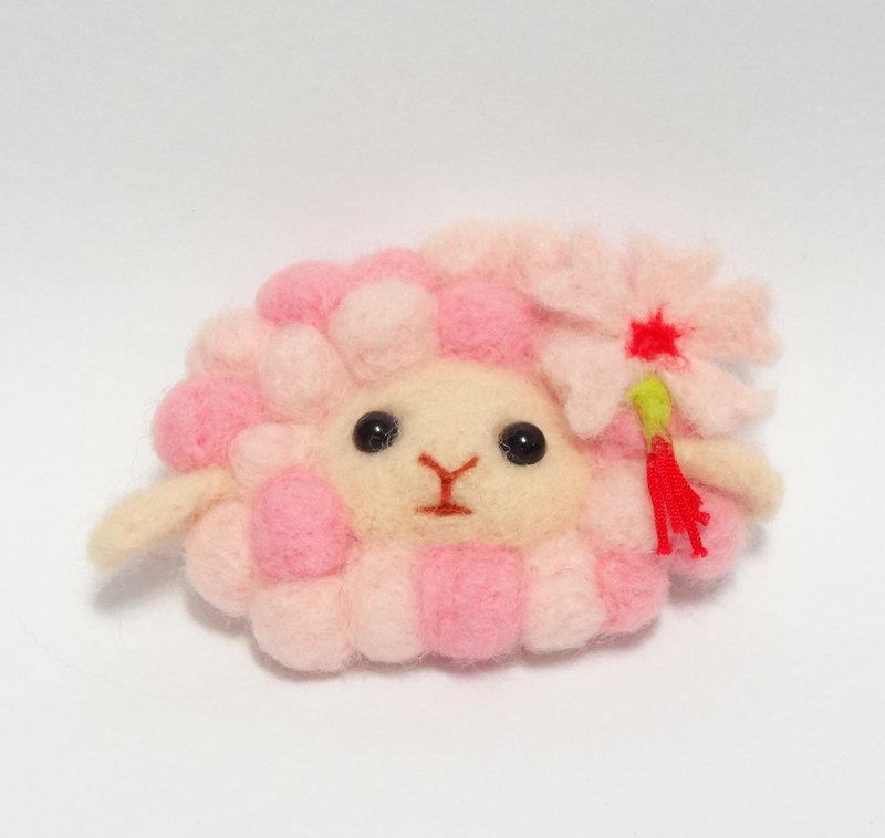 小绵羊粉色花朵 -羊毛毡  "钥匙圈、吊饰、摆饰、别针"   (可定制化更改颜色)(情人节礼物) - 胸针 - 羊毛 粉红色