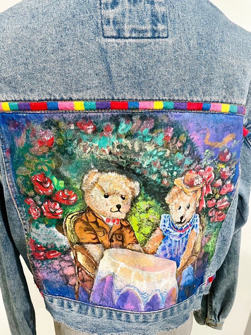 Hand painted little bears on a jacket - 女装休闲/机能外套 - 其他材质 