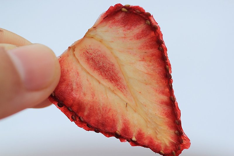 真果干-山谷草莓干 20g - 水果干 - 植物．花 粉红色