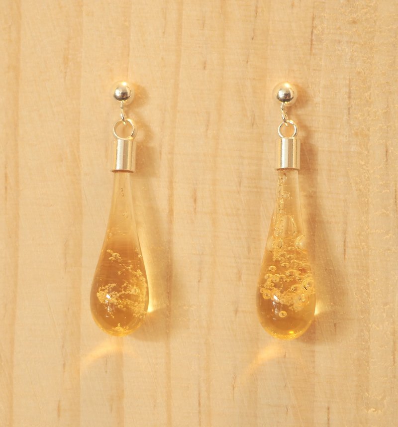水滴型玻璃耳环 - 耳环/耳夹 - 玻璃 金色