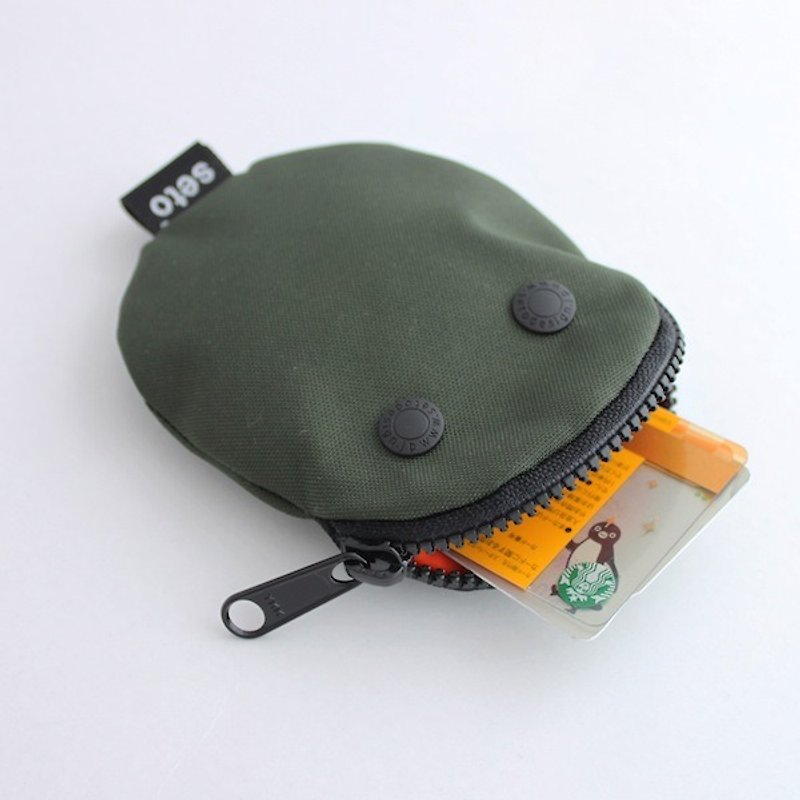 Creature card case　coin case　Bean　khaki - 零钱包 - 聚酯纤维 绿色