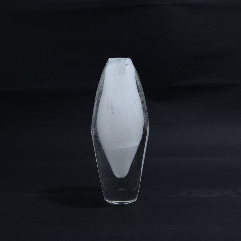白色气泡大花瓶-新竹手工玻璃