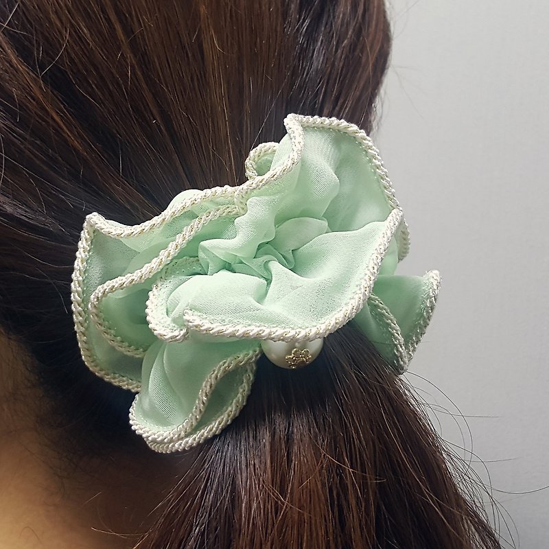Mint Chiffon pearl Romantic floral scrunchie hair scrunchie,shushu,Hair Tie - 发饰 - 聚酯纤维 绿色