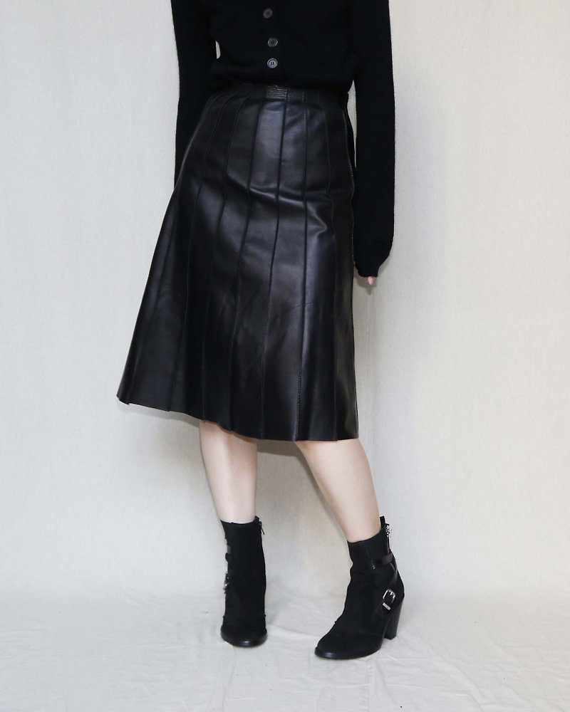南瓜Vintage。ANNE KLEIN 黑色 及膝 皮裙 - 裙子 - 真皮 黑色