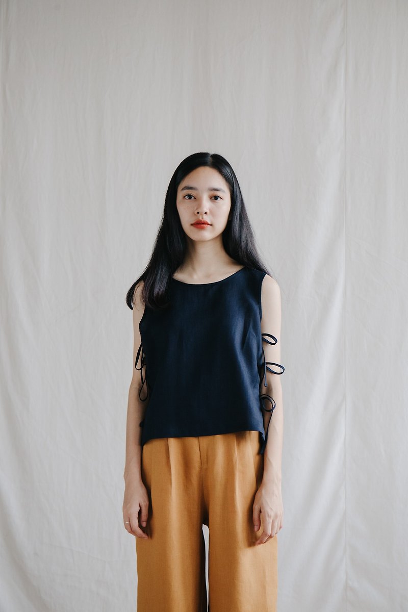 Tie Side Camisole Top in Navy - 女装背心 - 棉．麻 蓝色
