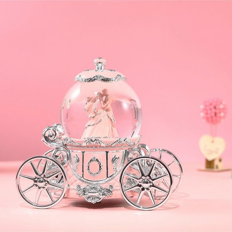 爱情圆舞曲 (银粉) 水晶球音乐盒 灯光马车情人节结婚婚礼华丽礼 - 摆饰 - 玻璃 