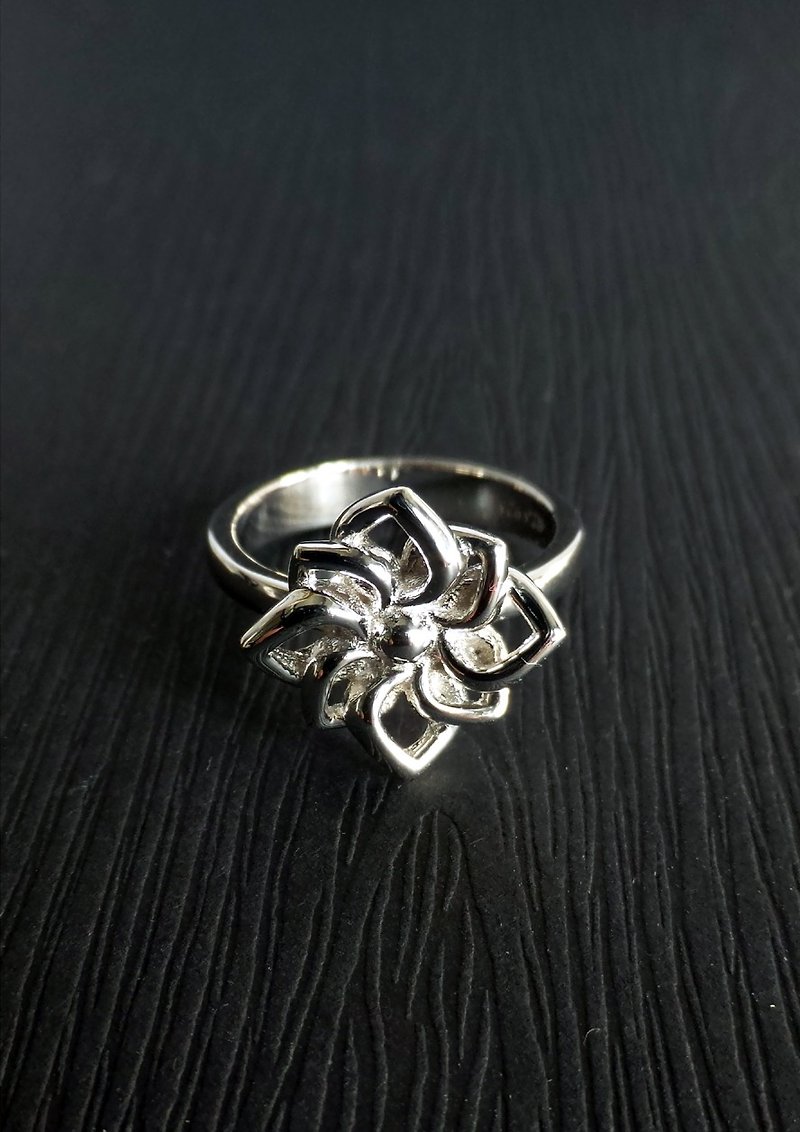 方格莲花 - 花朵系列 - 珠宝镀金925纯银戒指 - 戒指 - 纯银 银色