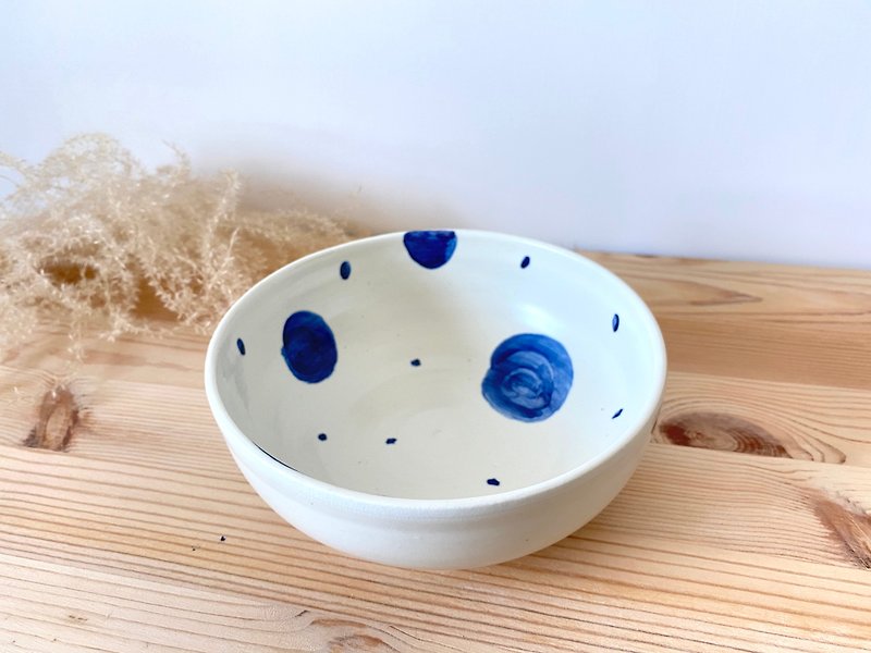 蓝点点/手作陶碗 - 碗 - 陶 蓝色