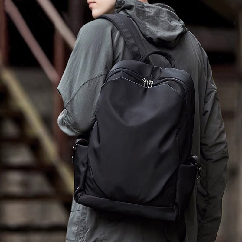 时尚设计背包  | 电脑包 | 日常上班 | 户外运动均可 - 后背包/双肩包 - 防水材质 黑色