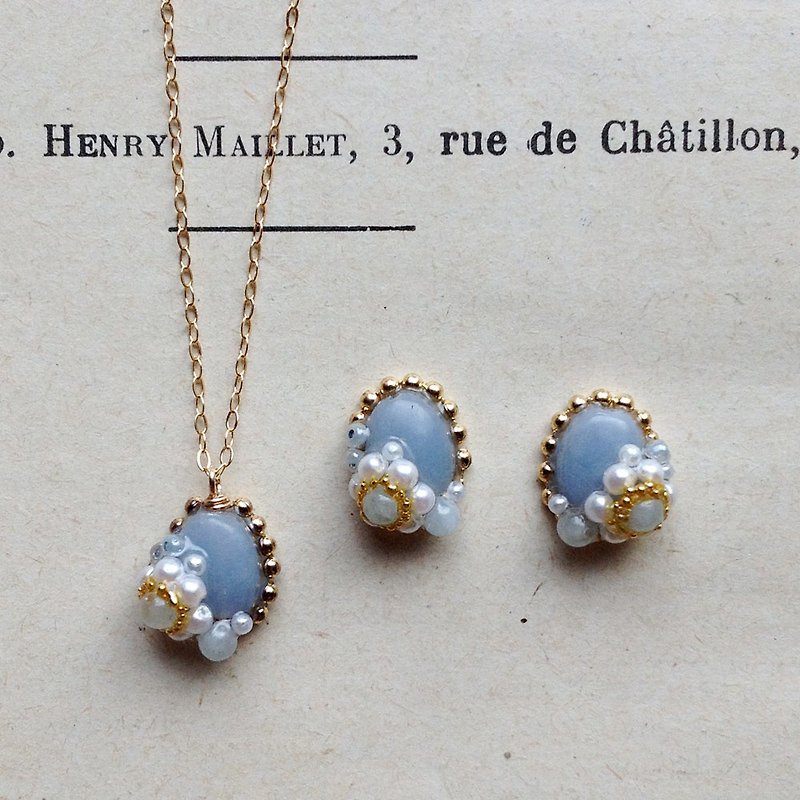 Goody Bag/14kgf Angelite and Aquamarine Petit Flower Necklace and Earring Set - 耳环/耳夹 - 宝石 蓝色