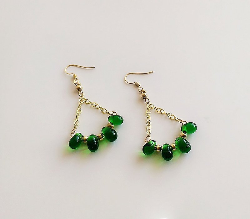 [ 宝珠系 ] 绿琉璃 黄铜 手作 绿光 • 耳环 ( 可改夹式 ) - 耳环/耳夹 - 其他金属 绿色