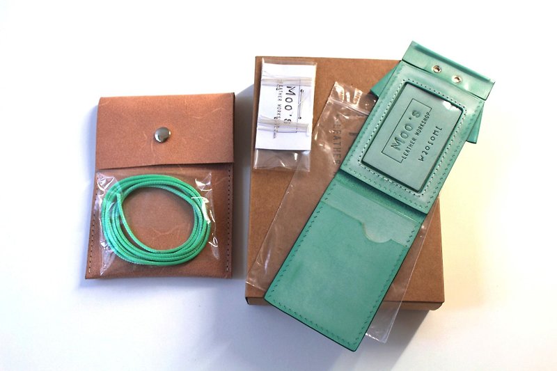 MOOS X WASOME ORIGAMI 植鞣革 证件套  皮革材料包 手缝材料包 - 皮件 - 真皮 绿色