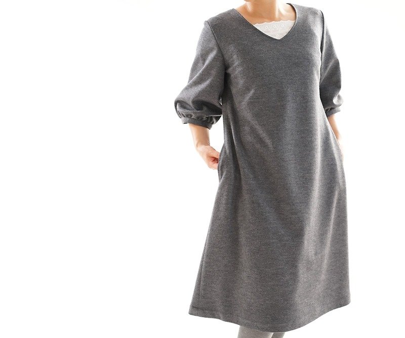 Wool fluffy sleeve V neck one piece / charcoal gray a77-2 - 洋装/连衣裙 - 其他材质 灰色