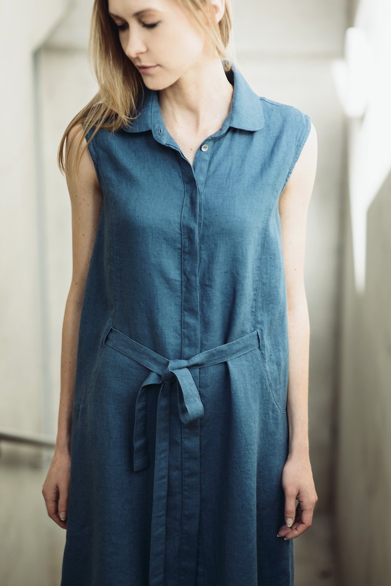 Natural Linen Dress With Pleated Back Motumo - 14S2 - 洋装/连衣裙 - 亚麻 多色
