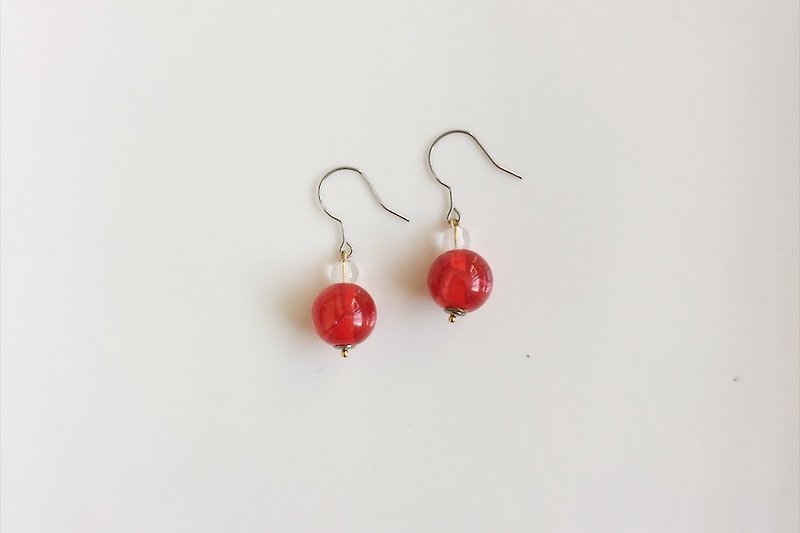草莓雪宝 古董树脂水晶耳环 - 耳环/耳夹 - 其他金属 红色