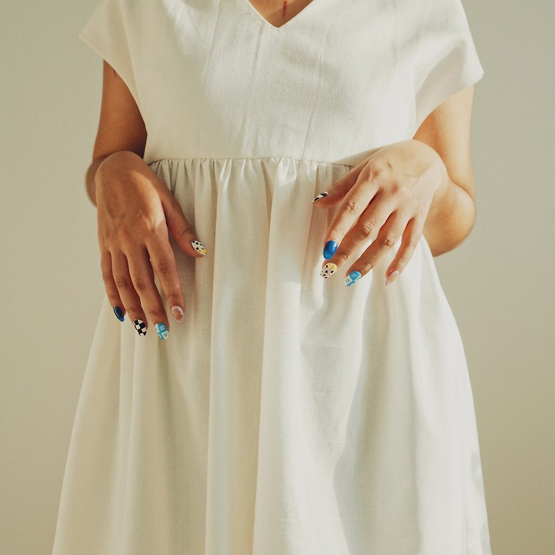 Ami dress white linen - 洋装/连衣裙 - 棉．麻 白色