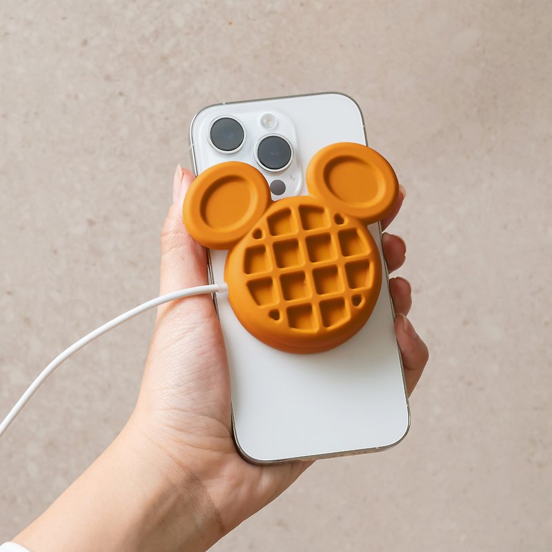 【童趣生活】迪士尼系列米奇松饼磁吸充电盘 - 手机充电及周边 - 其他材质 咖啡色
