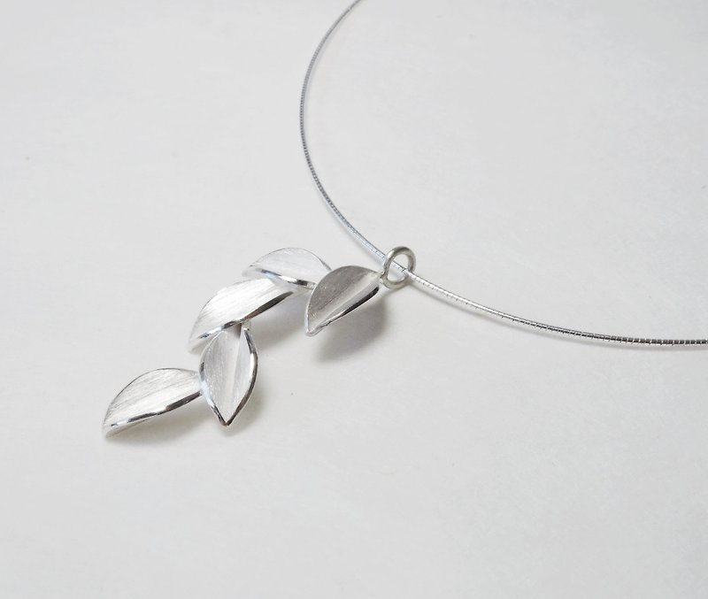 点叶系列│小串叶纯银项链(直式)| Silver. Handmade - 项链 - 纯银 银色