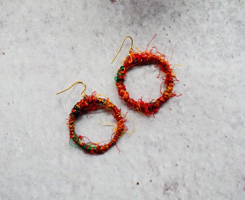 手工纱丽丝耳环 | 梵谷的向日葵 - 耳环/耳夹 - 丝．绢 红色
