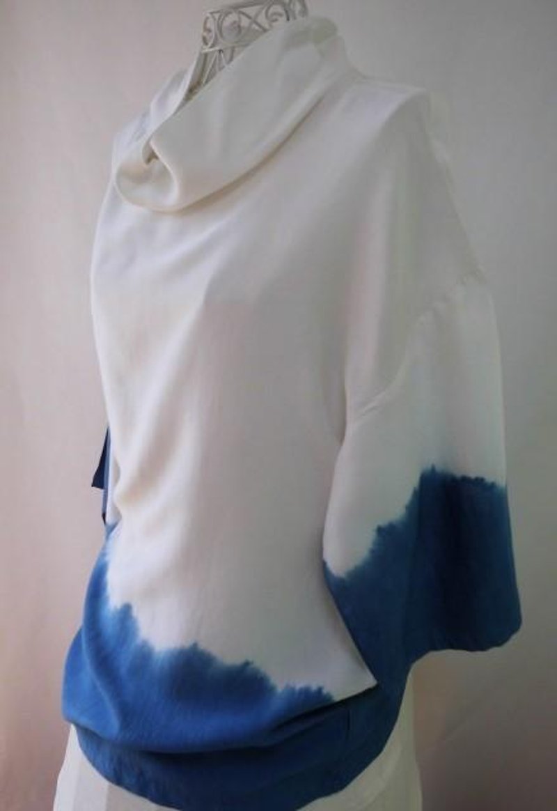 再出品・海色の藍染めブラウス・コットンシルク・ゆったりドロップショルダー - 女装上衣 - 其他材质 蓝色
