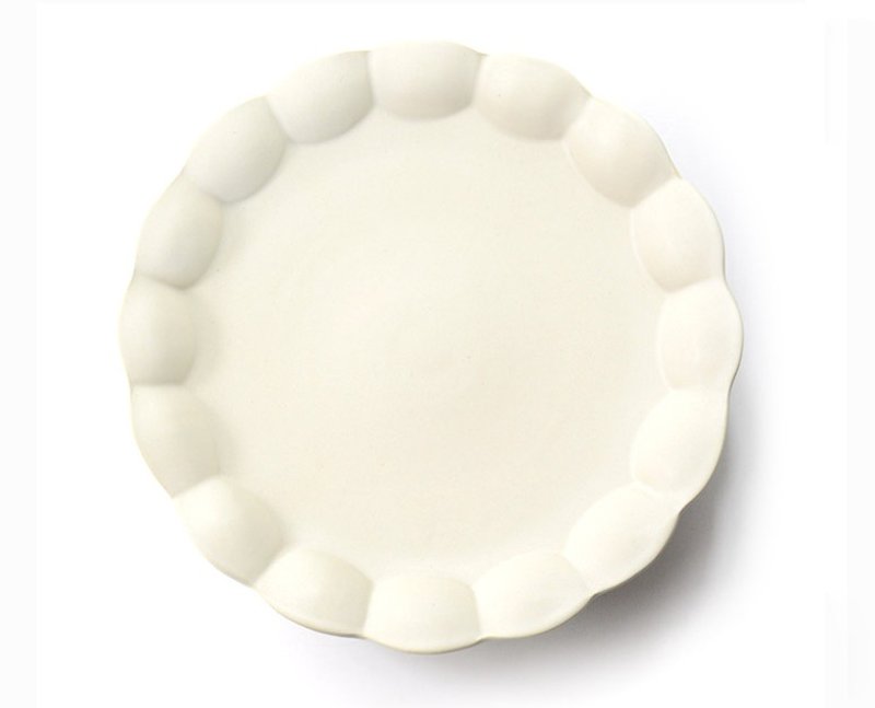 暮暮  花型盘 Dish Plate (no./p001) - 浅碟/小碟子 - 瓷 白色