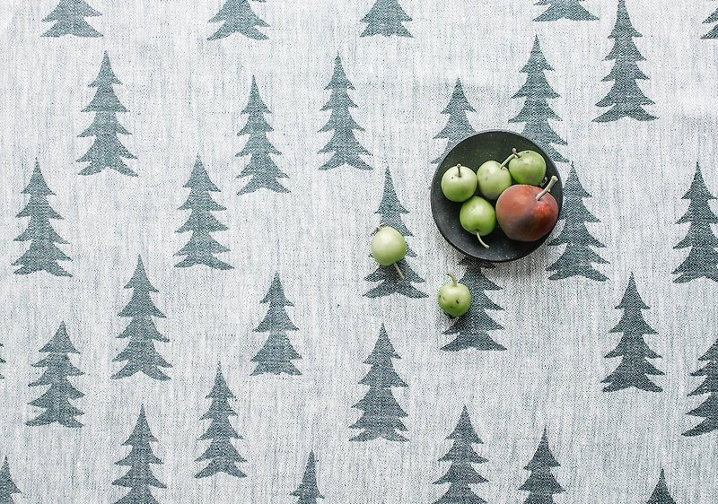 北欧设计款–冷杉桌巾(147X350cm)Gran Tablecloth,Dark Green - 餐垫/桌巾 - 棉．麻 绿色