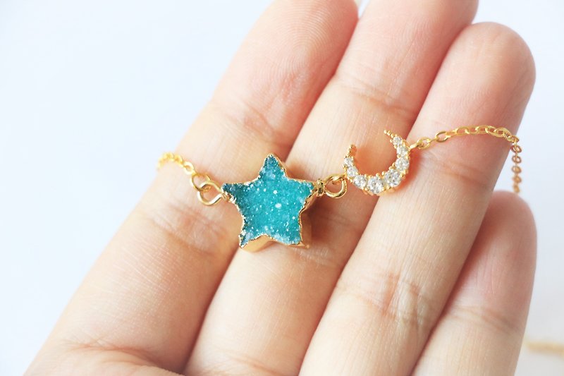 天然石星月颈链项链 天然玛瑙晶簇 镀金轻珠宝颈链 星星月亮首饰 - 项链 - 宝石 蓝色