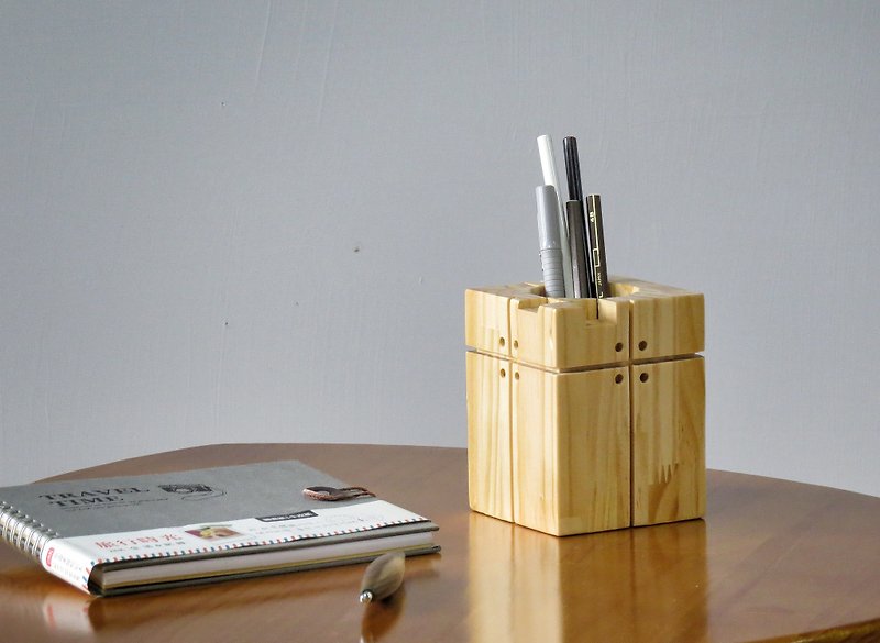 HO MOOD 工法系列—清水模 笔筒 - 笔筒/笔座 - 木头 橘色