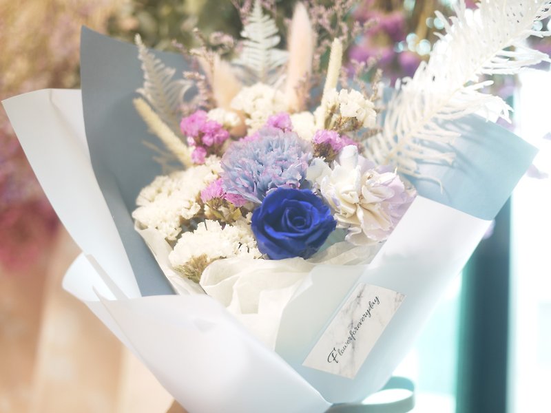 花日常  优雅款蓝紫系母亲节花束/永生花/康乃馨 - 摆饰 - 植物．花 蓝色
