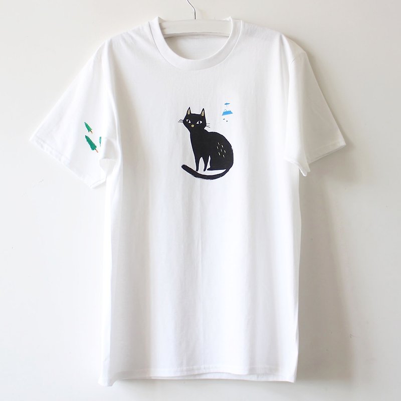 黑猫与小雪山T裇 I 喜欢黑猫 I 手工绢印T shirt - 女装 T 恤 - 棉．麻 白色