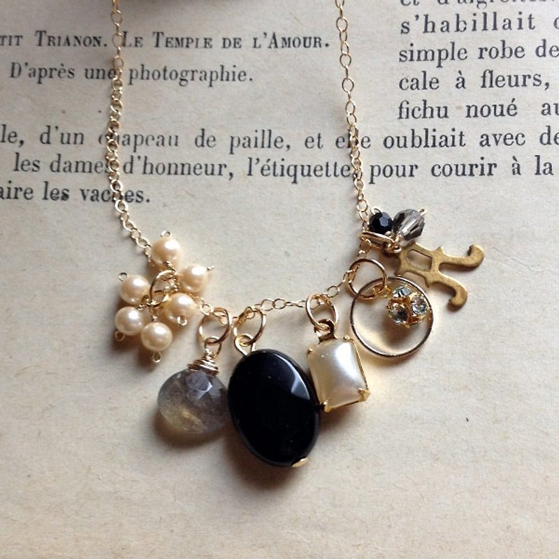 14 kgf natural stone and  vintage parts 6 charm necklace black - 项链 - 宝石 黑色