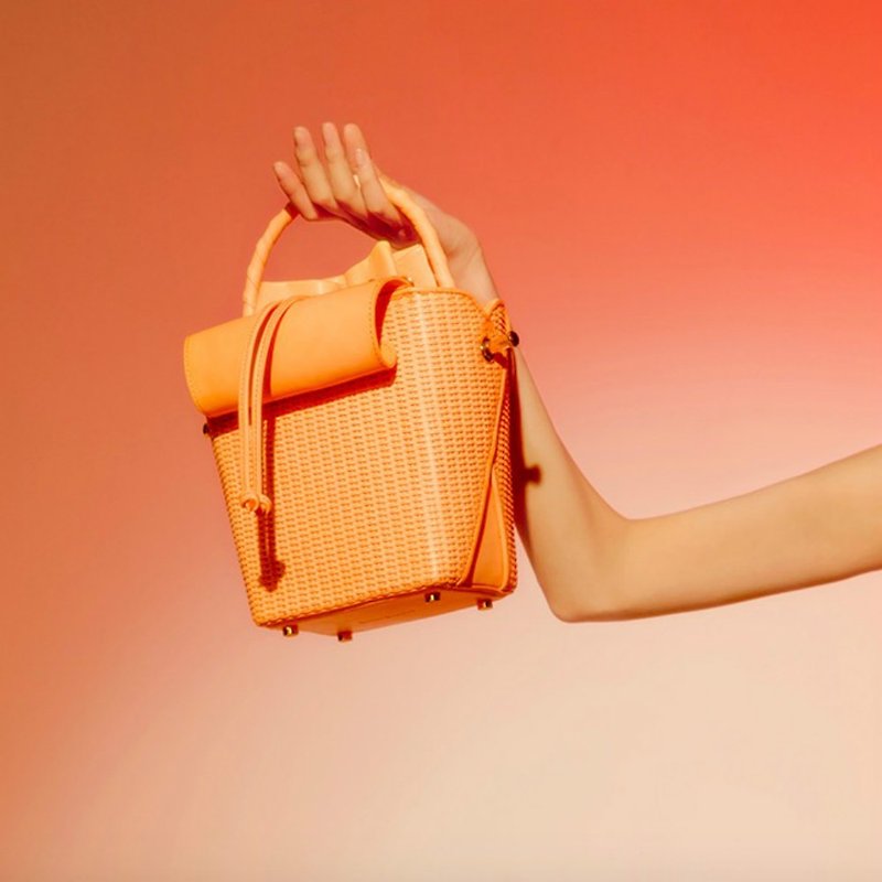 橙色 菜篮子 头层羊皮手拎肩背两用包含独立内袋 ins方形水桶包 - 侧背包/斜挎包 - 真皮 橘色